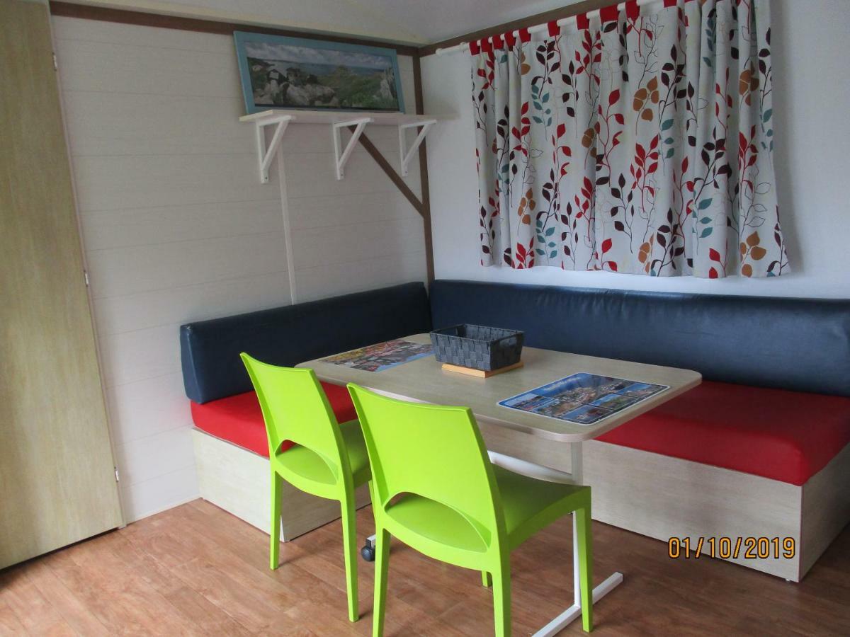 Les Mobile Home De Kerroyal Garlan ภายนอก รูปภาพ