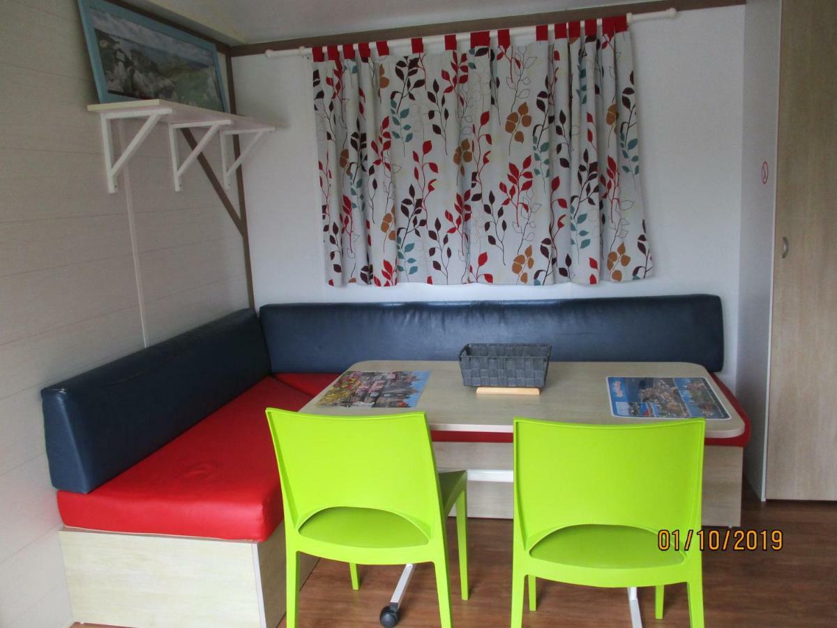 Les Mobile Home De Kerroyal Garlan ภายนอก รูปภาพ